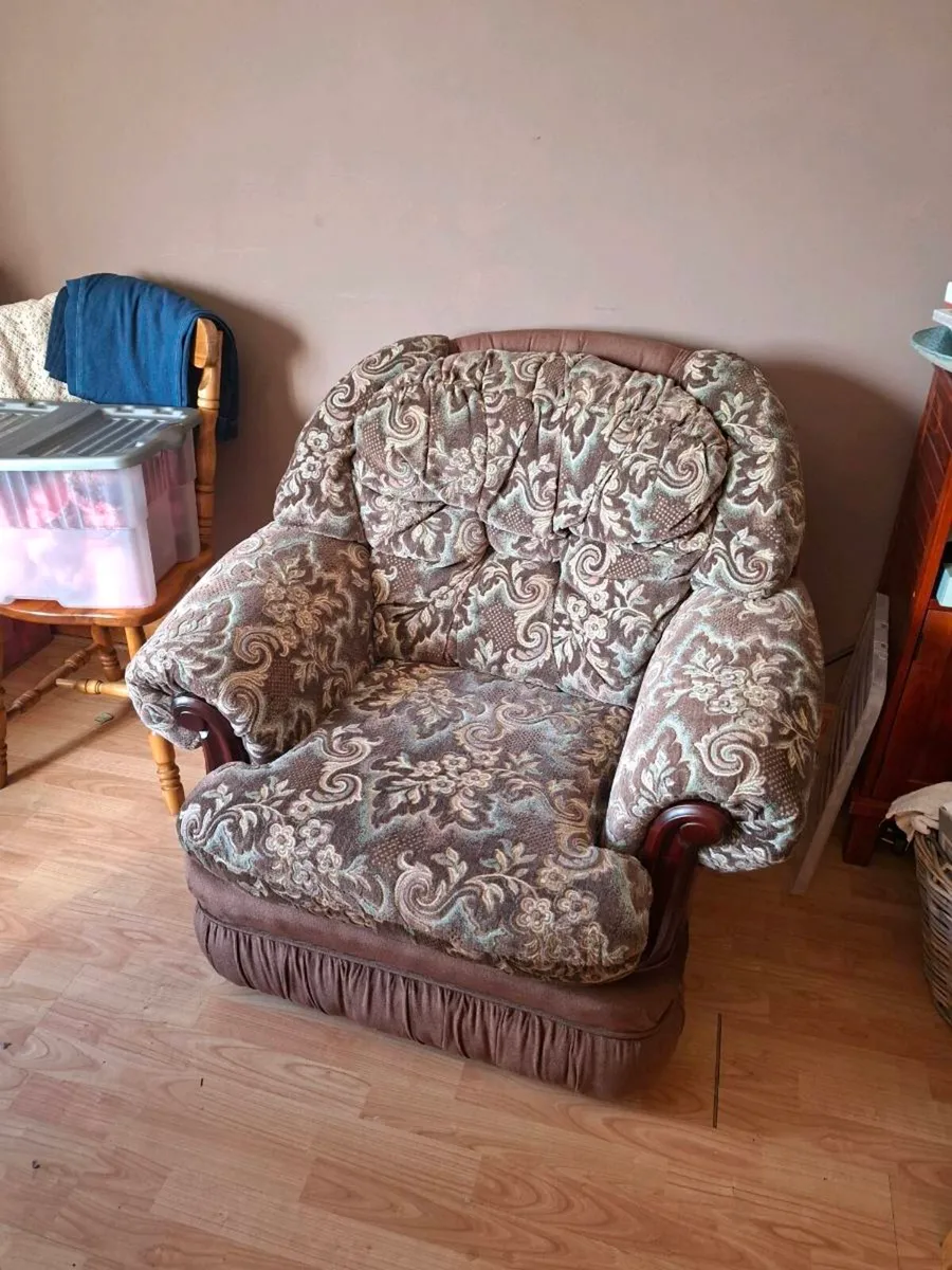 Arm chair