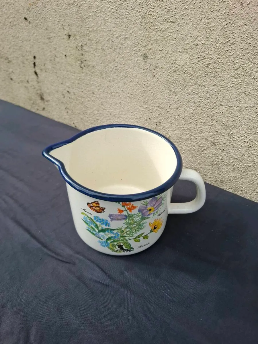 Enamel jug postage possible - Image 2