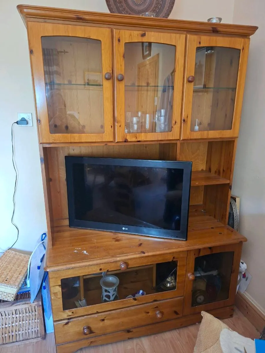 Living room cabinet - Image 1