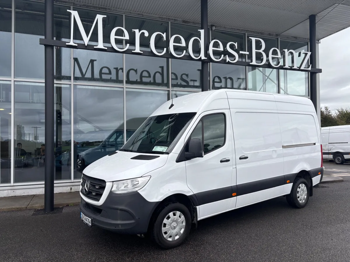 2023 Mercedes-Benz Sprinter 315 Premium - Image 2