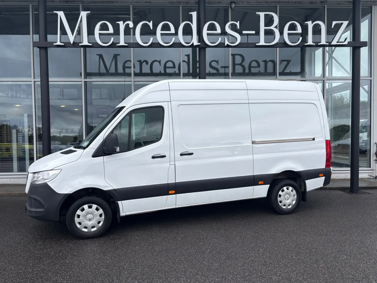 2023 Mercedes-Benz Sprinter 315 Premium - Image 3