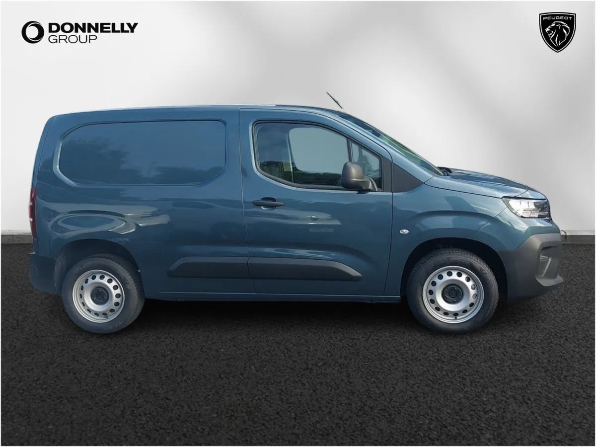 Peugeot Partner Standard Diesel Professional Plus - Image 3
