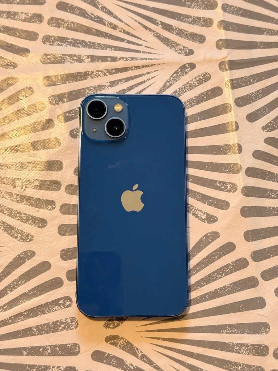 iPhone 13 any network - Image 2