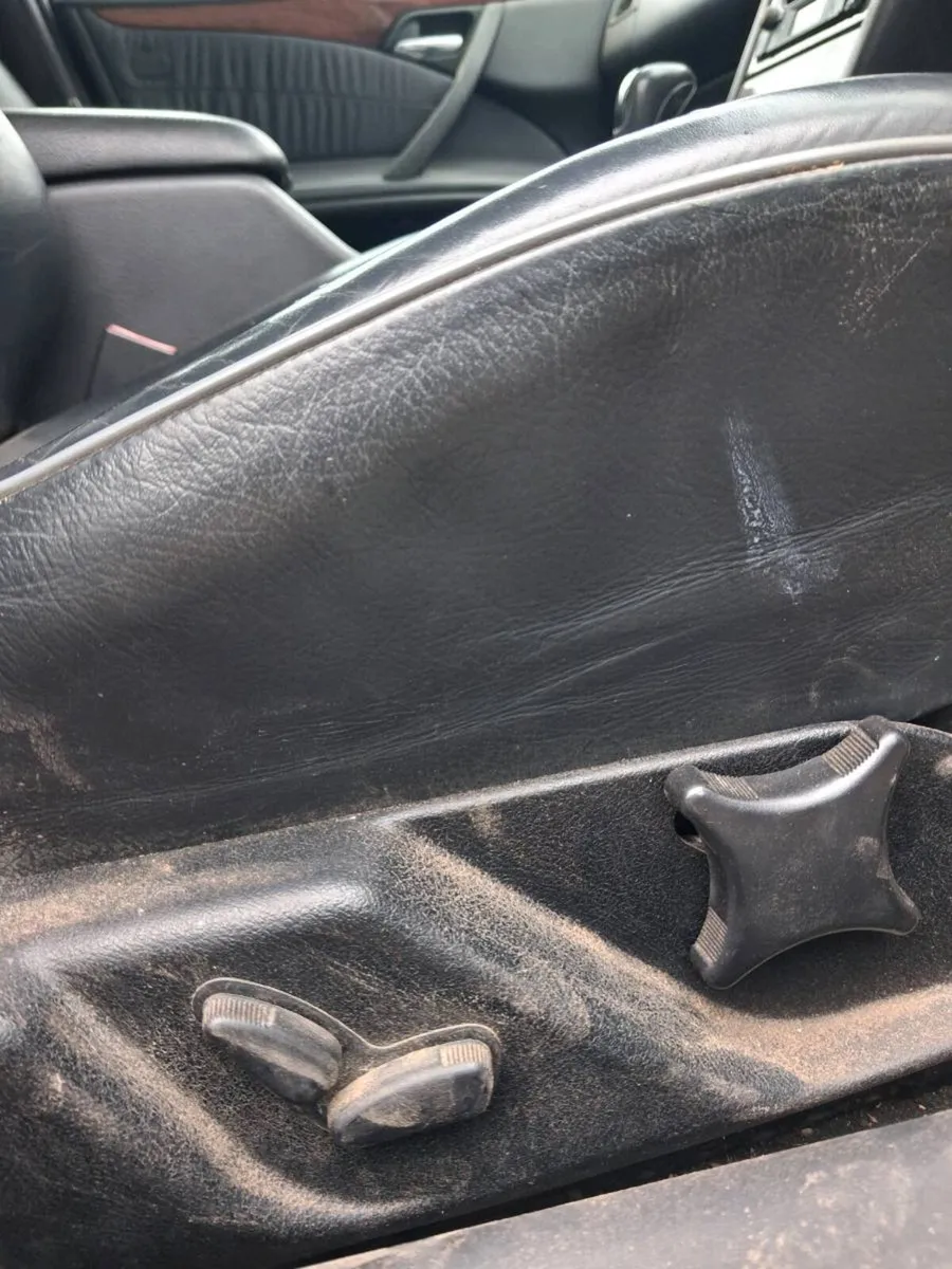 Mercedes e320cdi w210 for parts/repair - Image 2