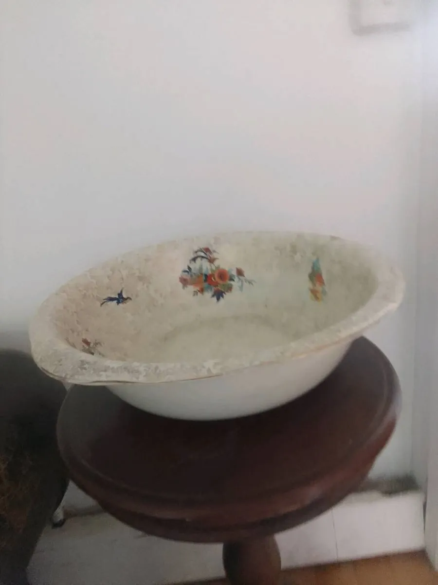 Antique empire wash bowl 16  inch - Image 1
