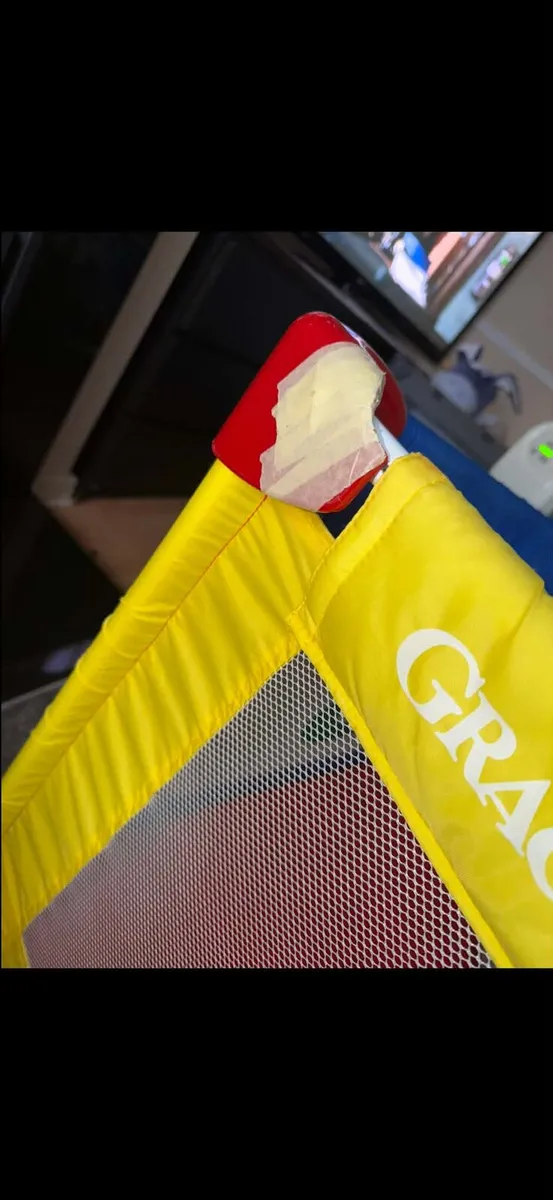 Graco Playpen - Image 3