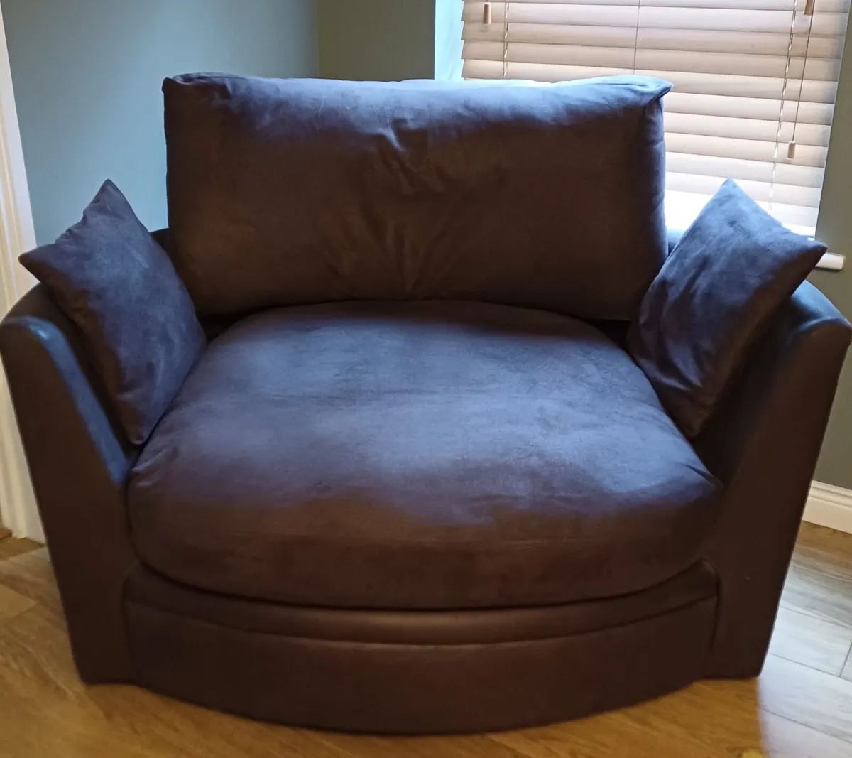 Sofa - Image 2