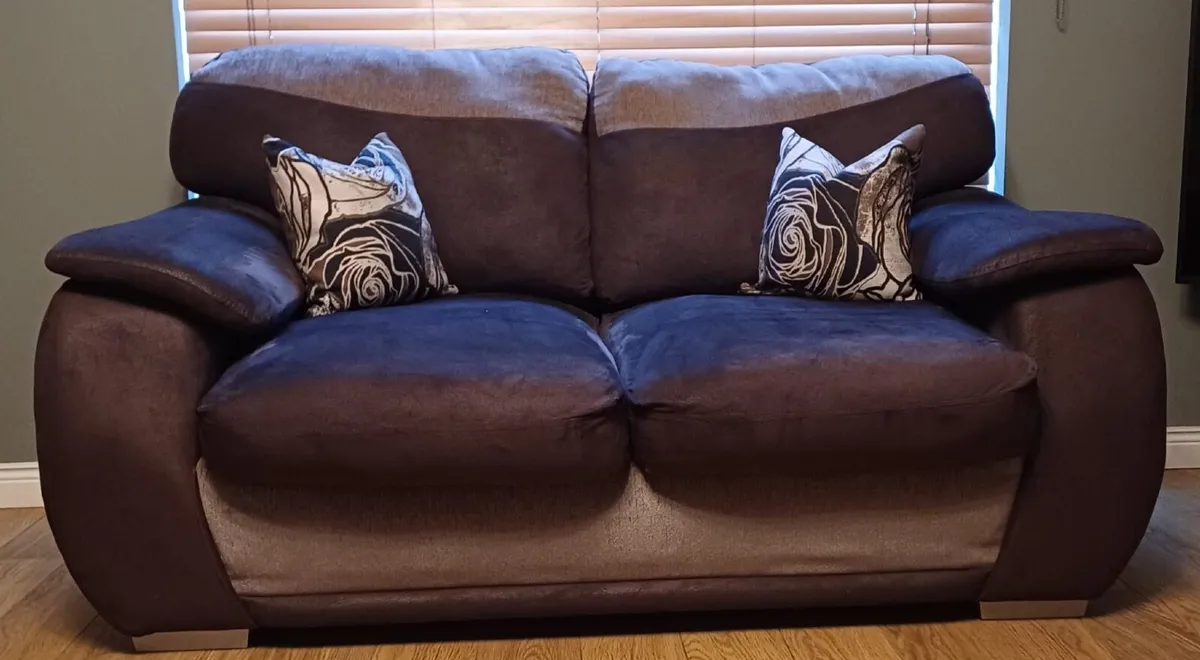 Sofa - Image 3