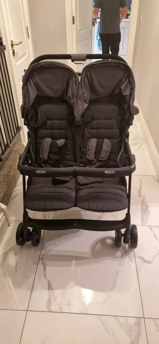 Graco Avvos Double Stroller Grey - Image 2