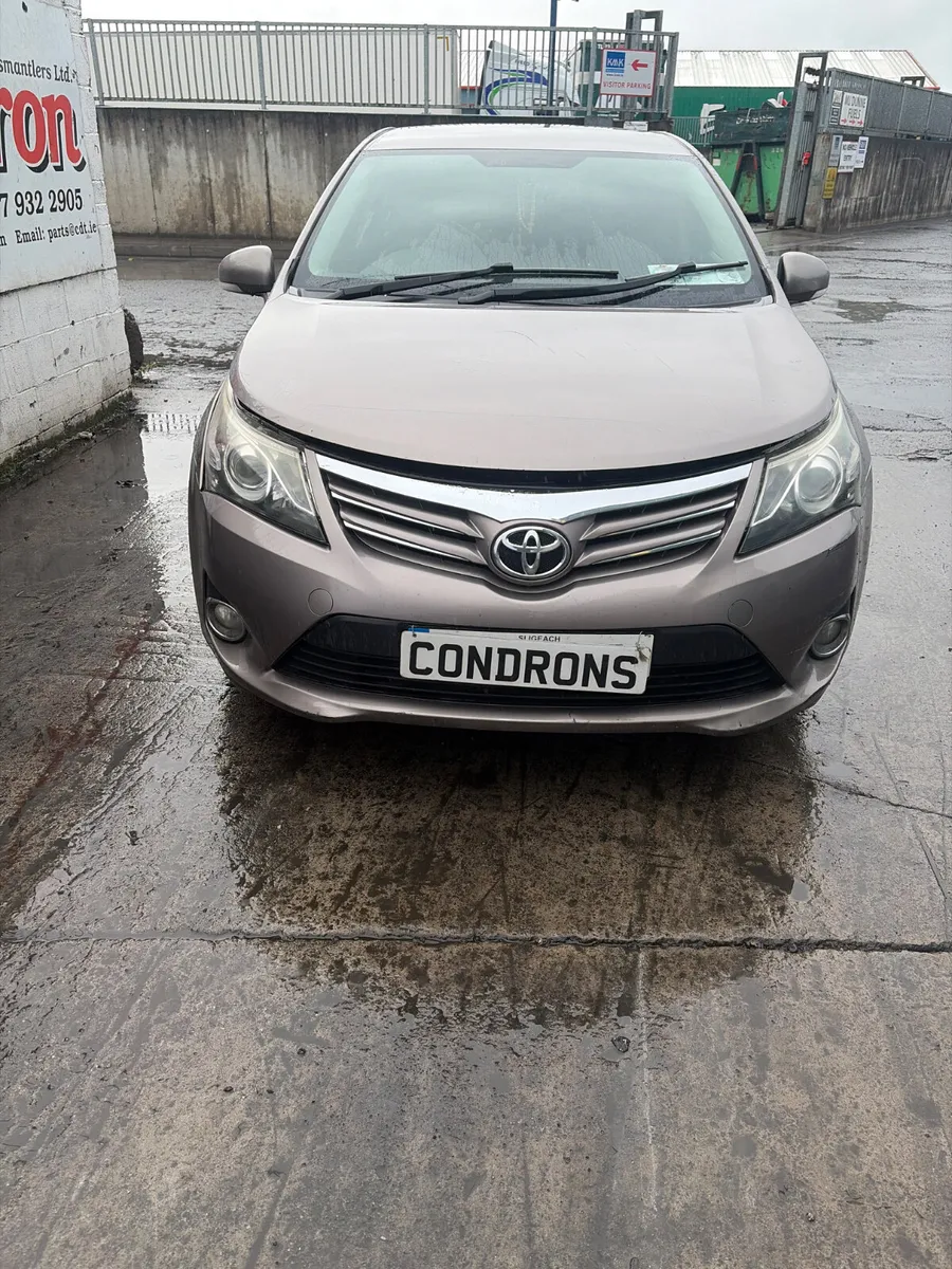 Toyota Avensis 2015 - Image 1