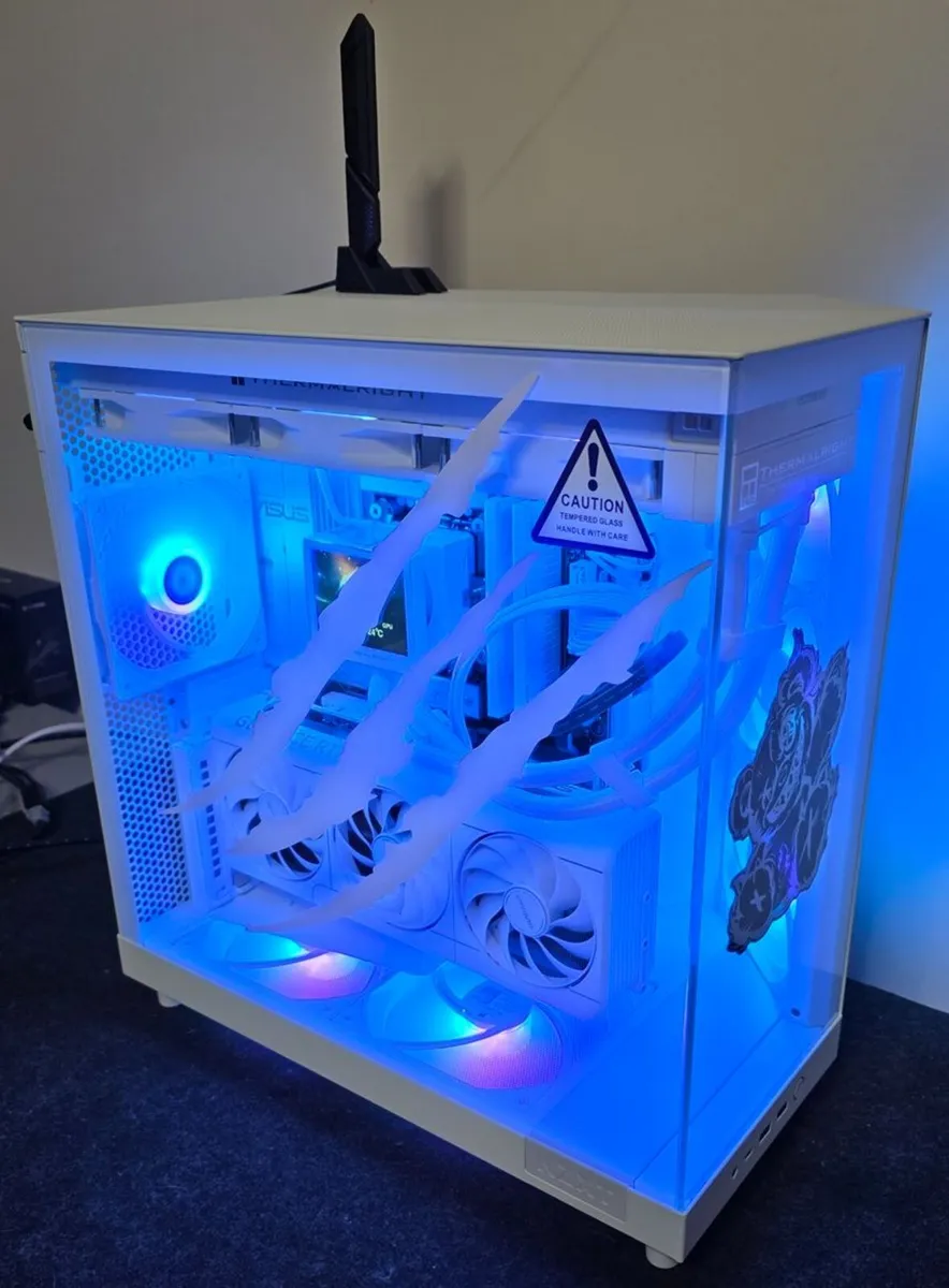 TeddyBear i7 Ultra RTX 5070 White Gaming PC - Image 1