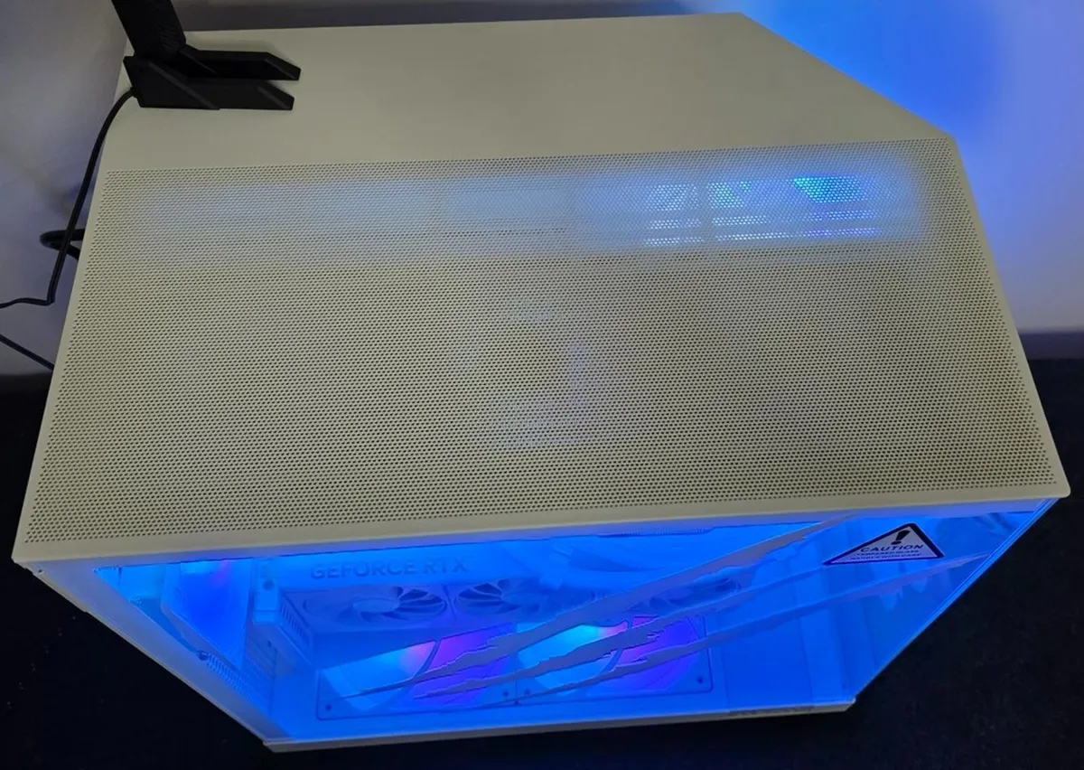 TeddyBear i7 Ultra RTX 5070 White Gaming PC - Image 4