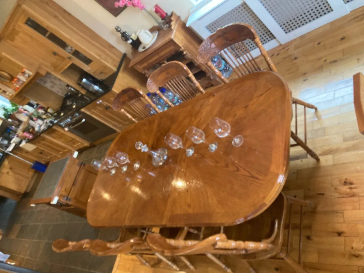 Table and Chairs - Image 2