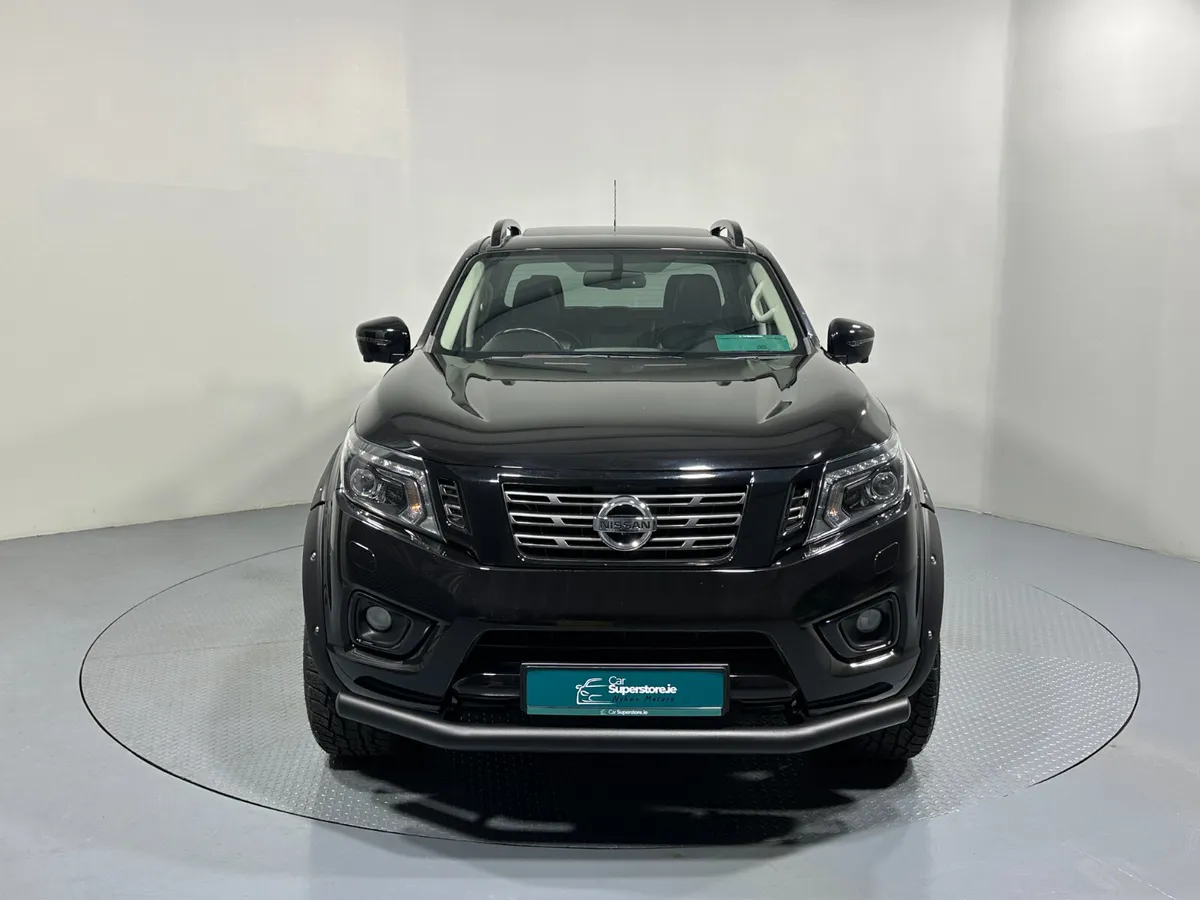 Nissan Navara N Guard Off Road 2.3 DCi Auto 212 - Image 2