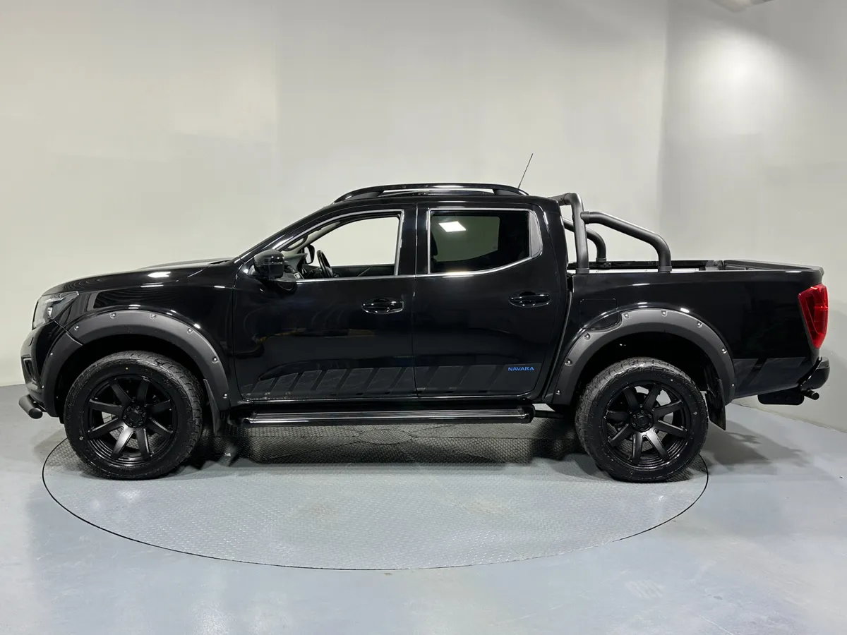 Nissan Navara N Guard Off Road 2.3 DCi Auto 212 - Image 4