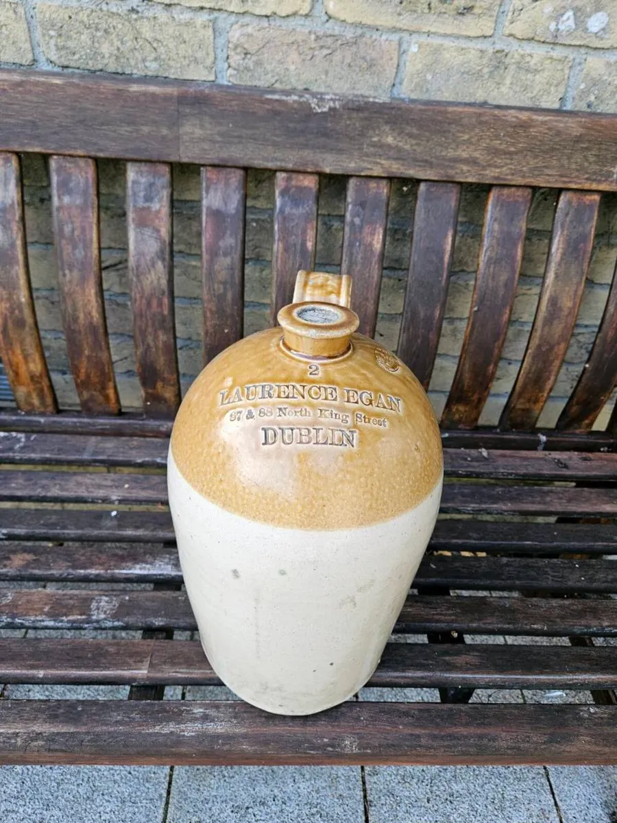 Antique two-gallon salt-glazed whiskey flagon - Image 3