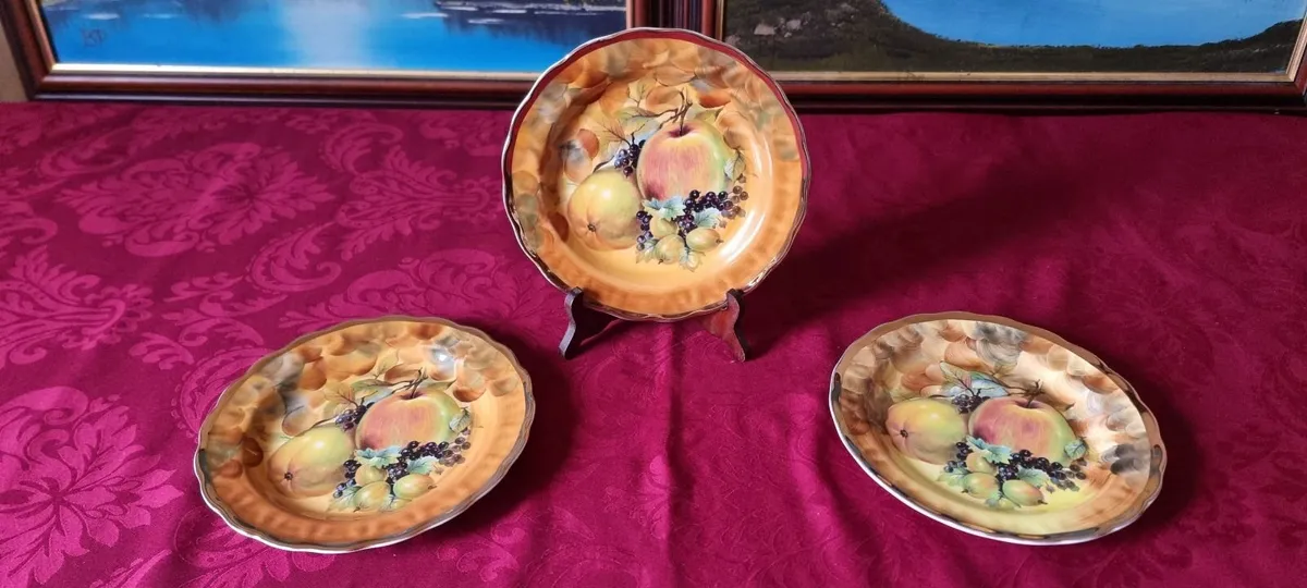 3Pc. Hose St. Pottery England Orchard Gold Plates - Image 4