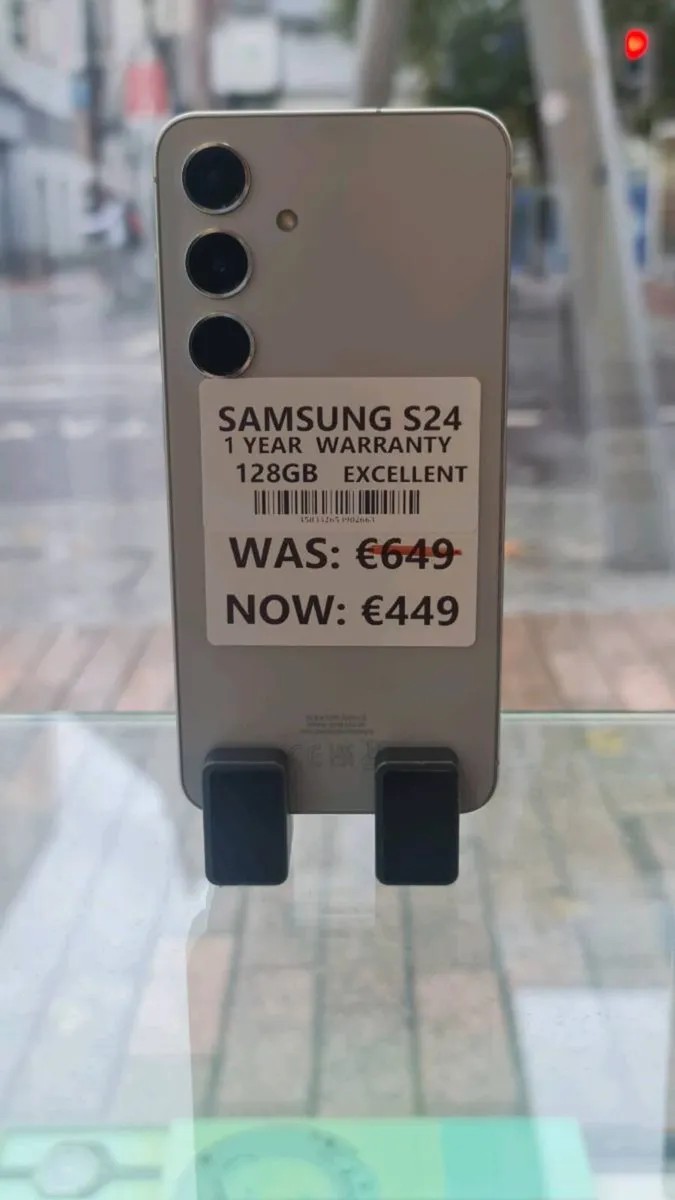 SAMSUNG S24 128GB EXCELLENT 1YEAR WARRANTY
