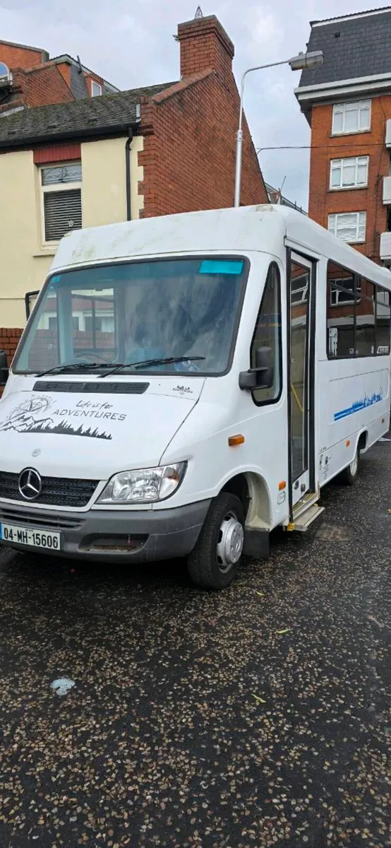 Mercedes sprinter camper van - Image 2