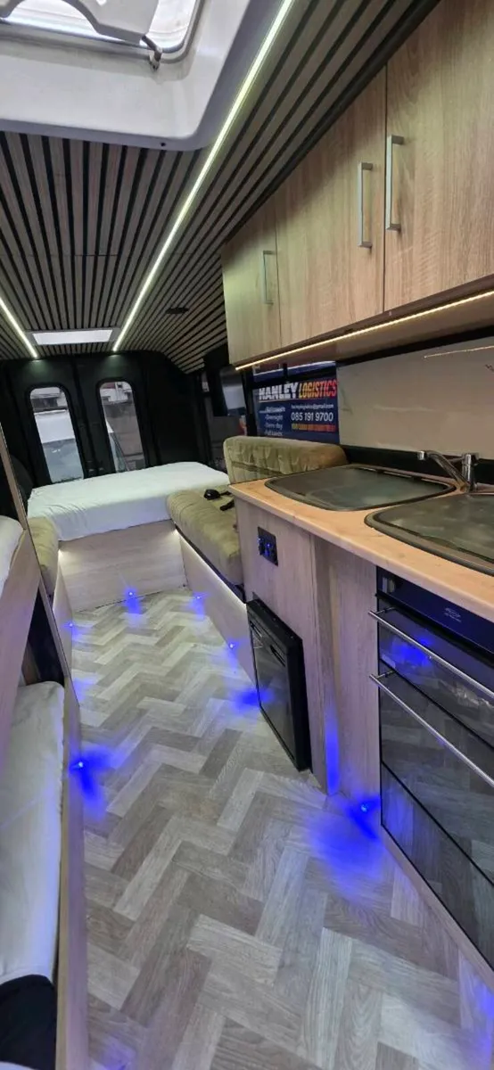 Mercedes sprinter camper van - Image 4