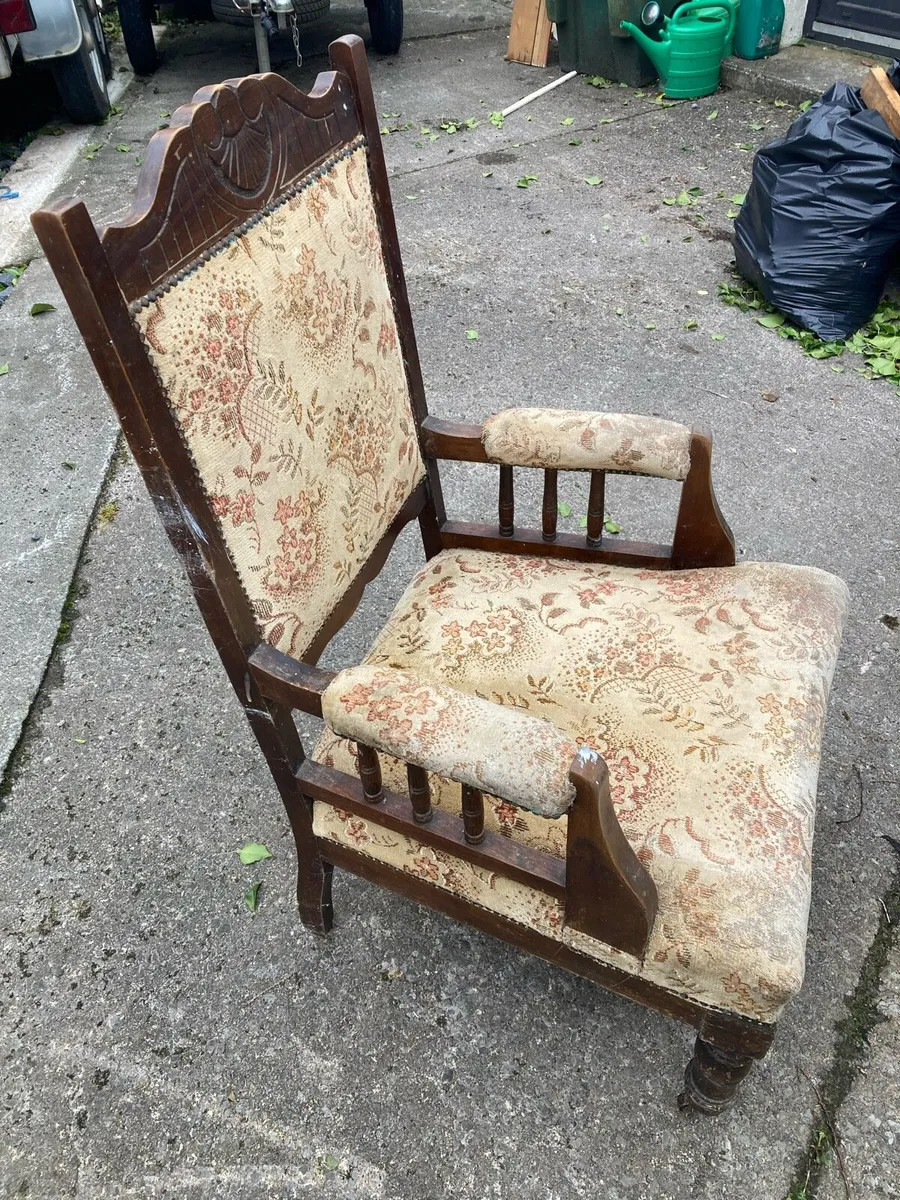 Chair - Image 3