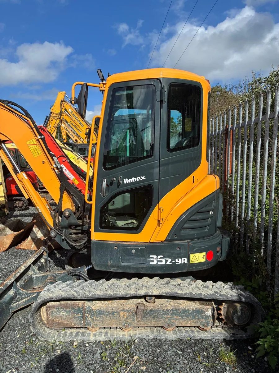 Hyundai Mini Excavator – 2021 - Image 1