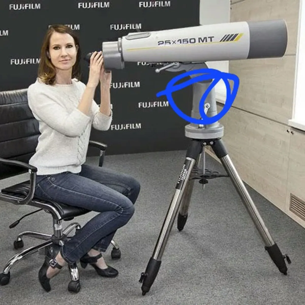 Giant Fujinon Binoculars Astronomy - Image 1