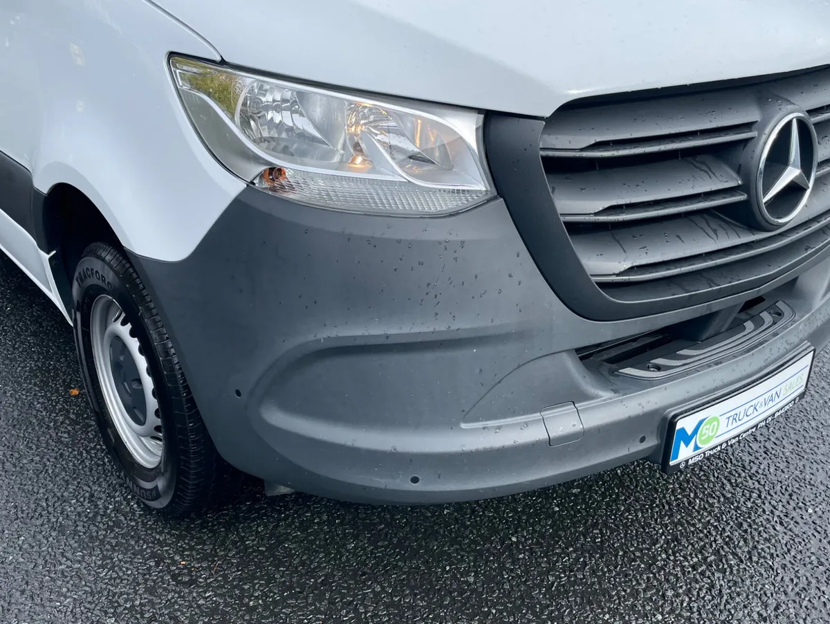 2023 Sprinter 315/43 LWB Rev Cam & 360 Park Pack - Image 3