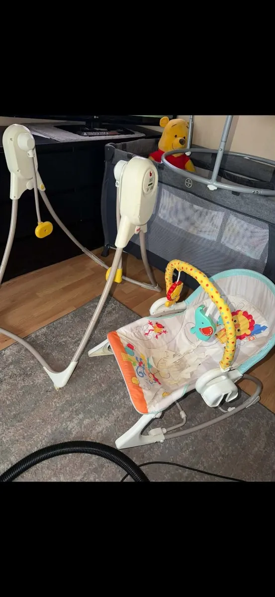 Fisherprice 2in1 Swing / Bouncer - Image 2