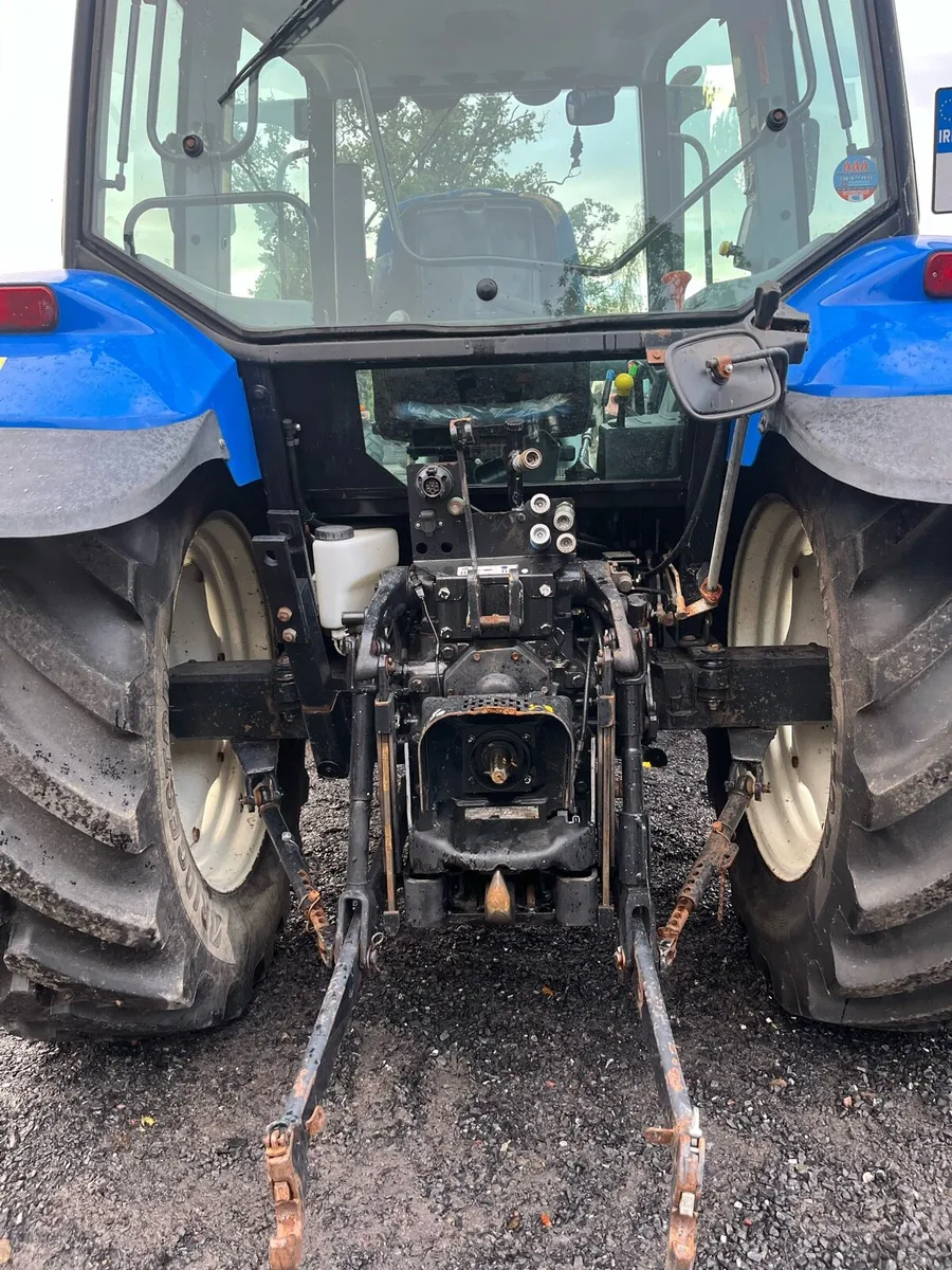 New Holland T5050 - Image 4