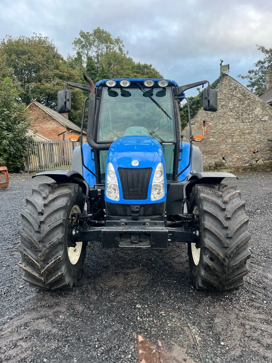 New Holland T5050 - Image 2