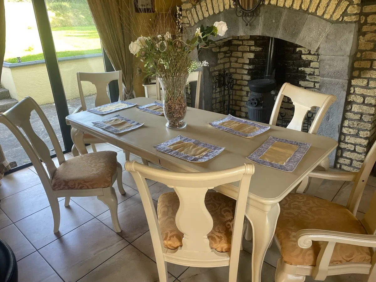 Elegant solid wood dining table with 6 chairs - Image 3
