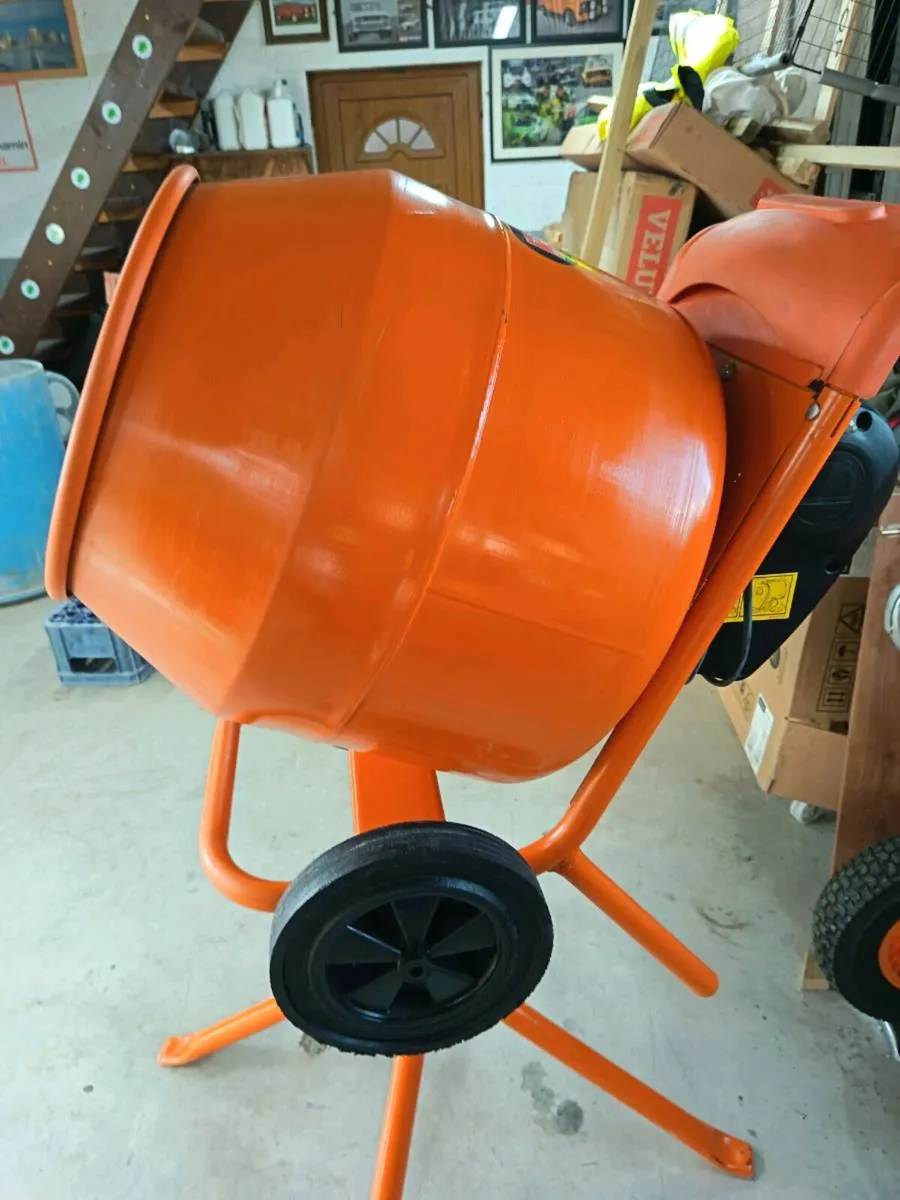 Cement mixer - Image 4