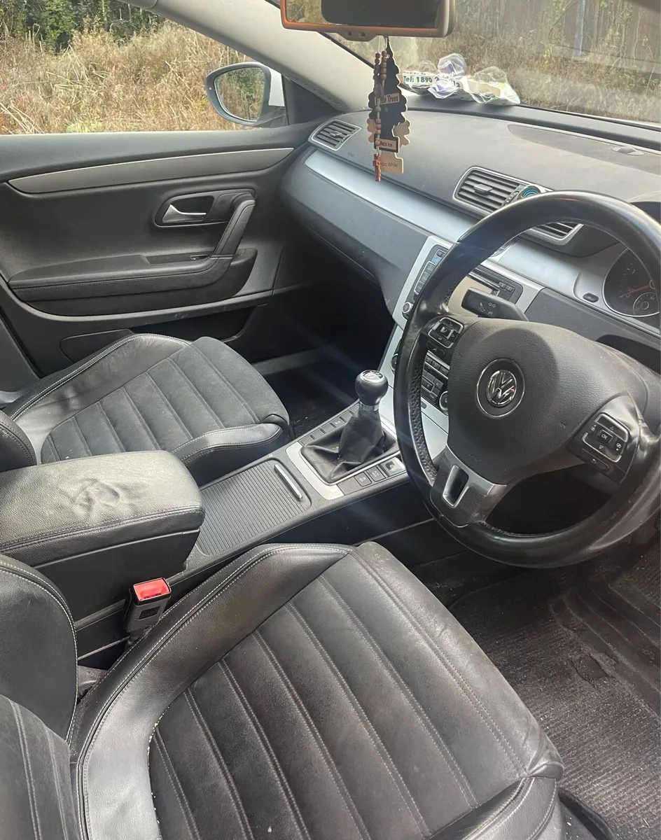 Volkswagen Passat CC - Image 4