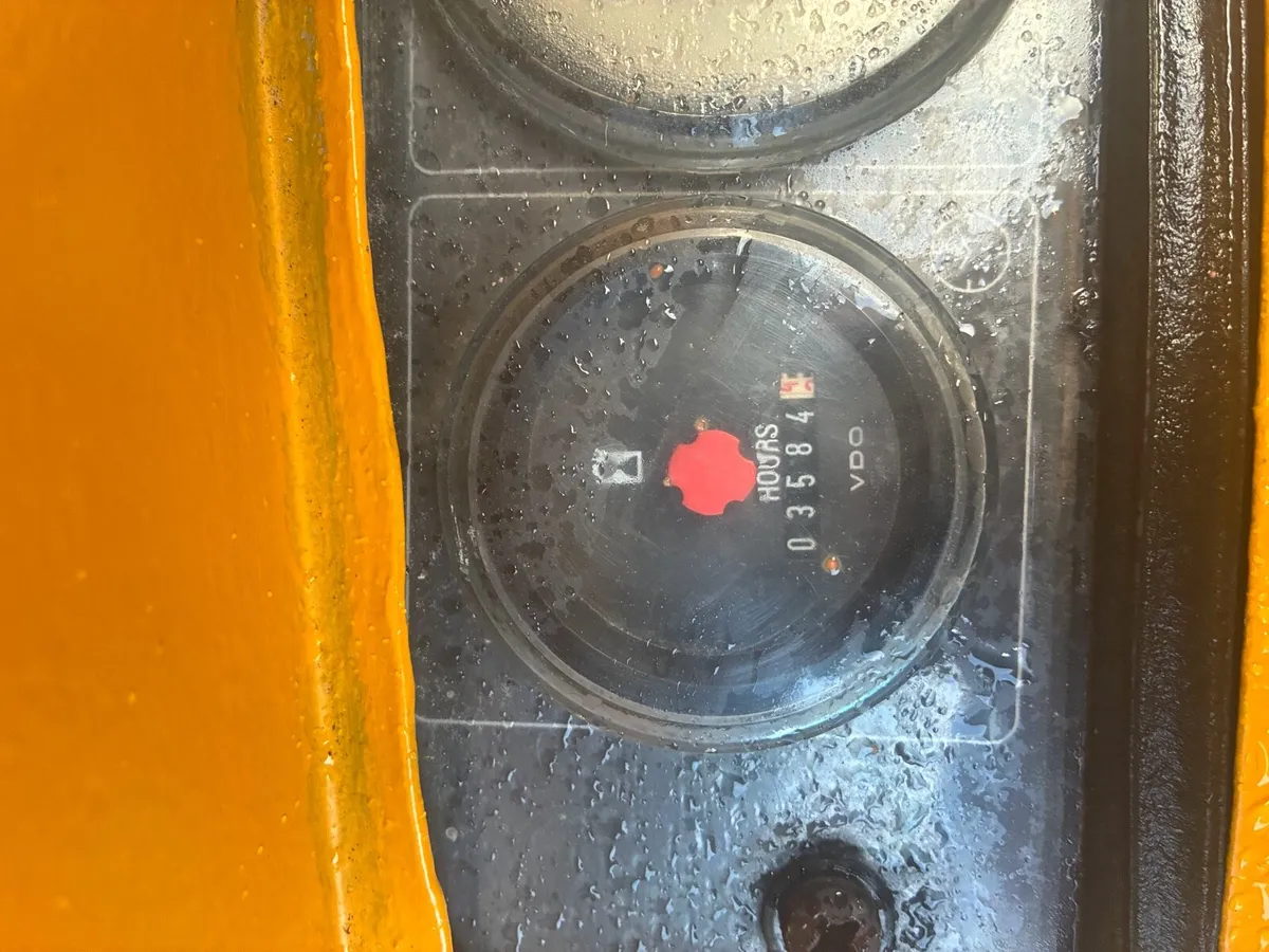 Atlas copco road compressor 154CFM - Image 3