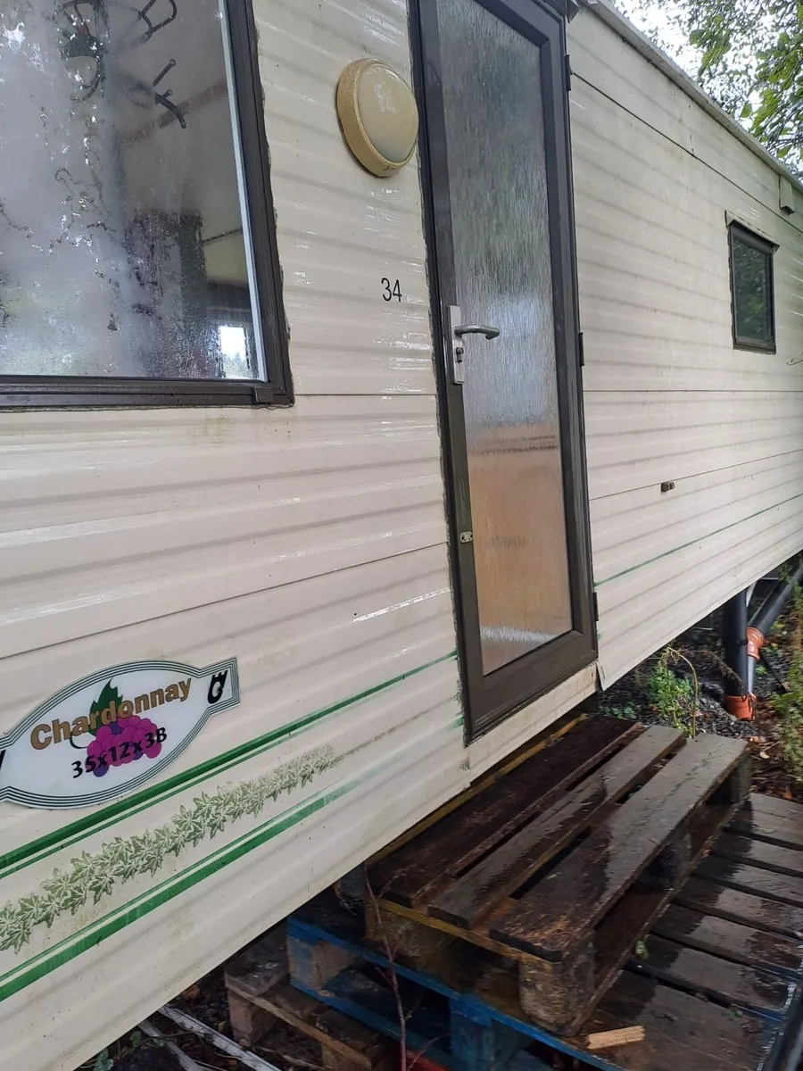 Mobile Home chardonnay 35 x 12 x 3B - Image 2