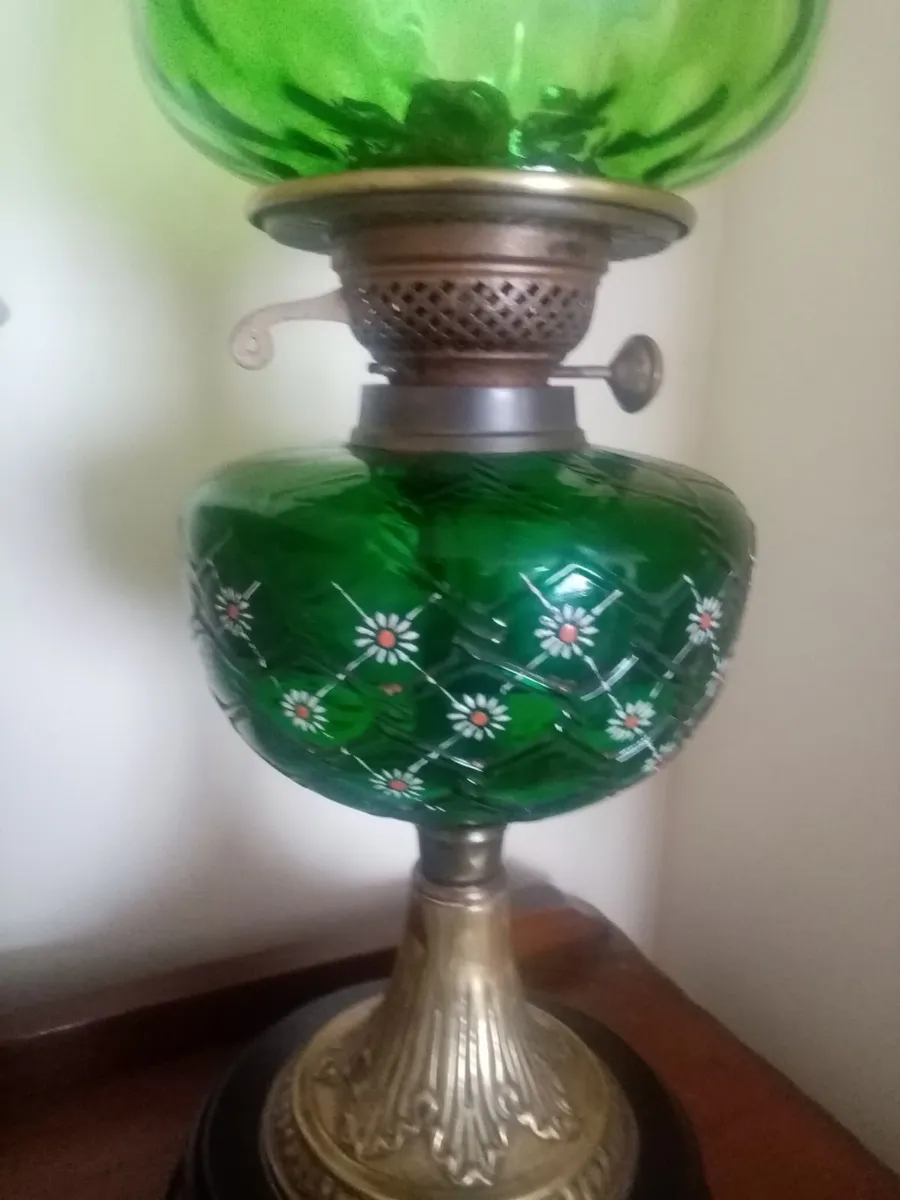Victorian Oil Lamp - Image 3
