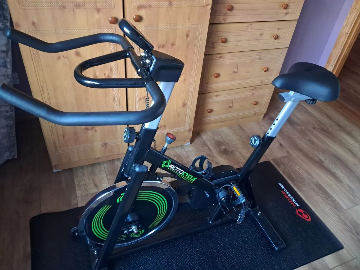 Exercise bike - Image 2