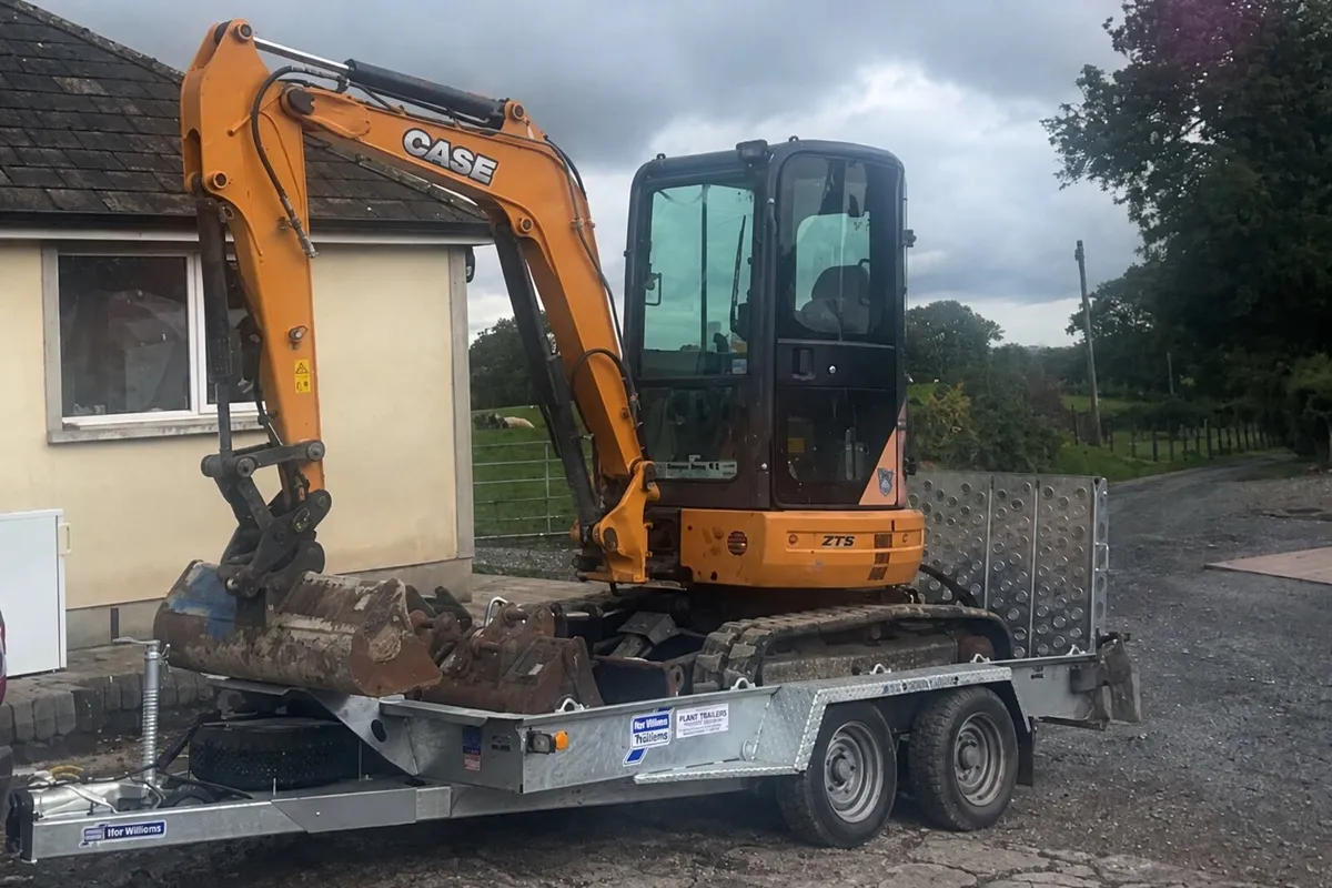 3.5 ton digger available for self drive hire - Image 1