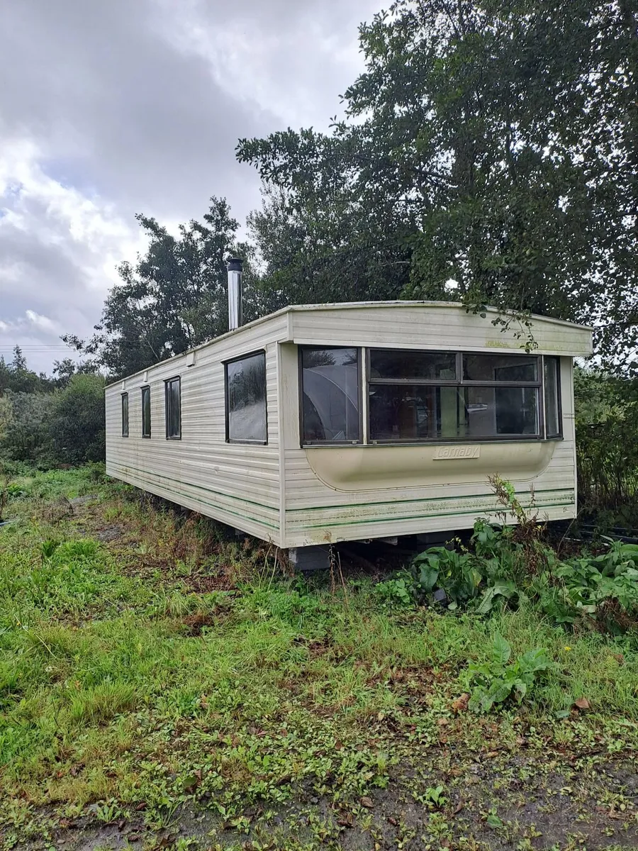 Mobile Home chardonnay 35 x 12 x 3B - Image 1