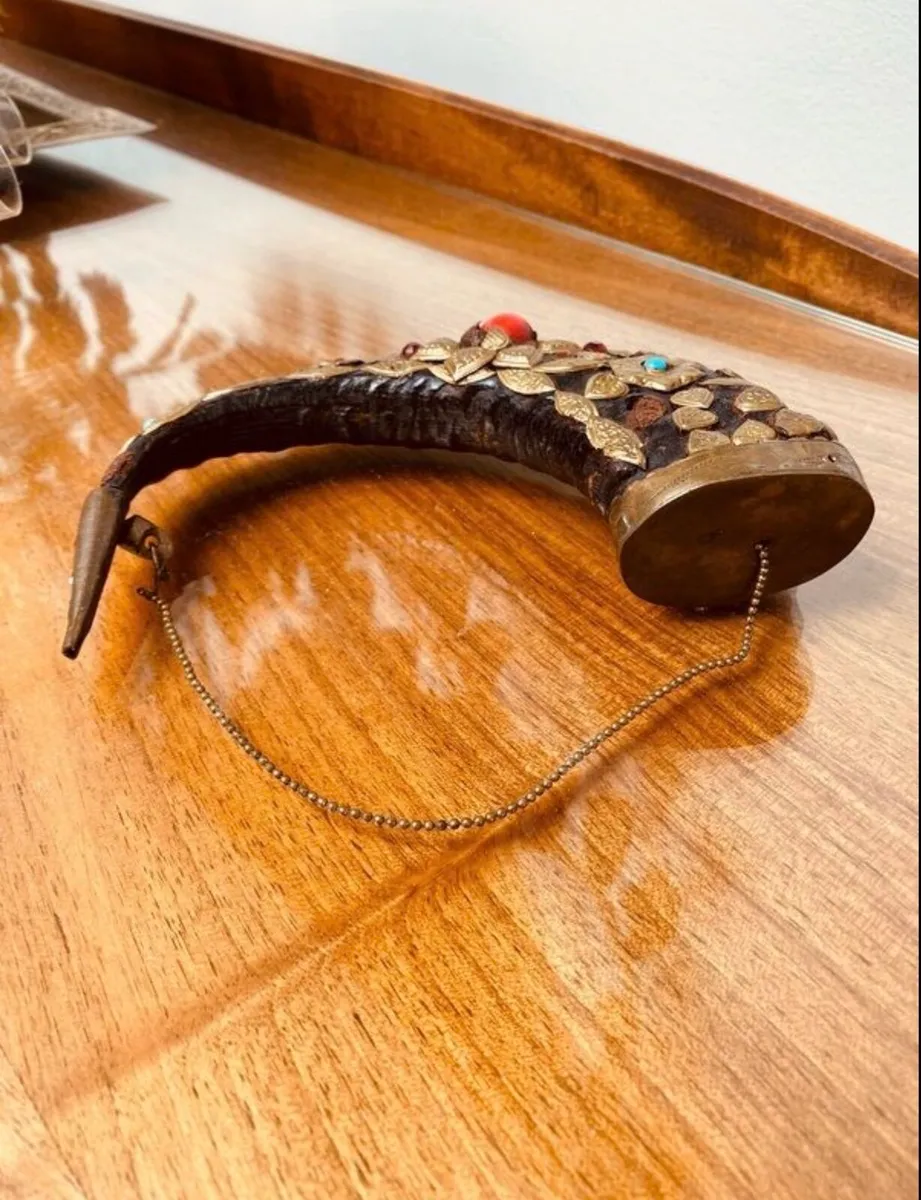 Vintage Gun Powder Horn Holder - Image 2
