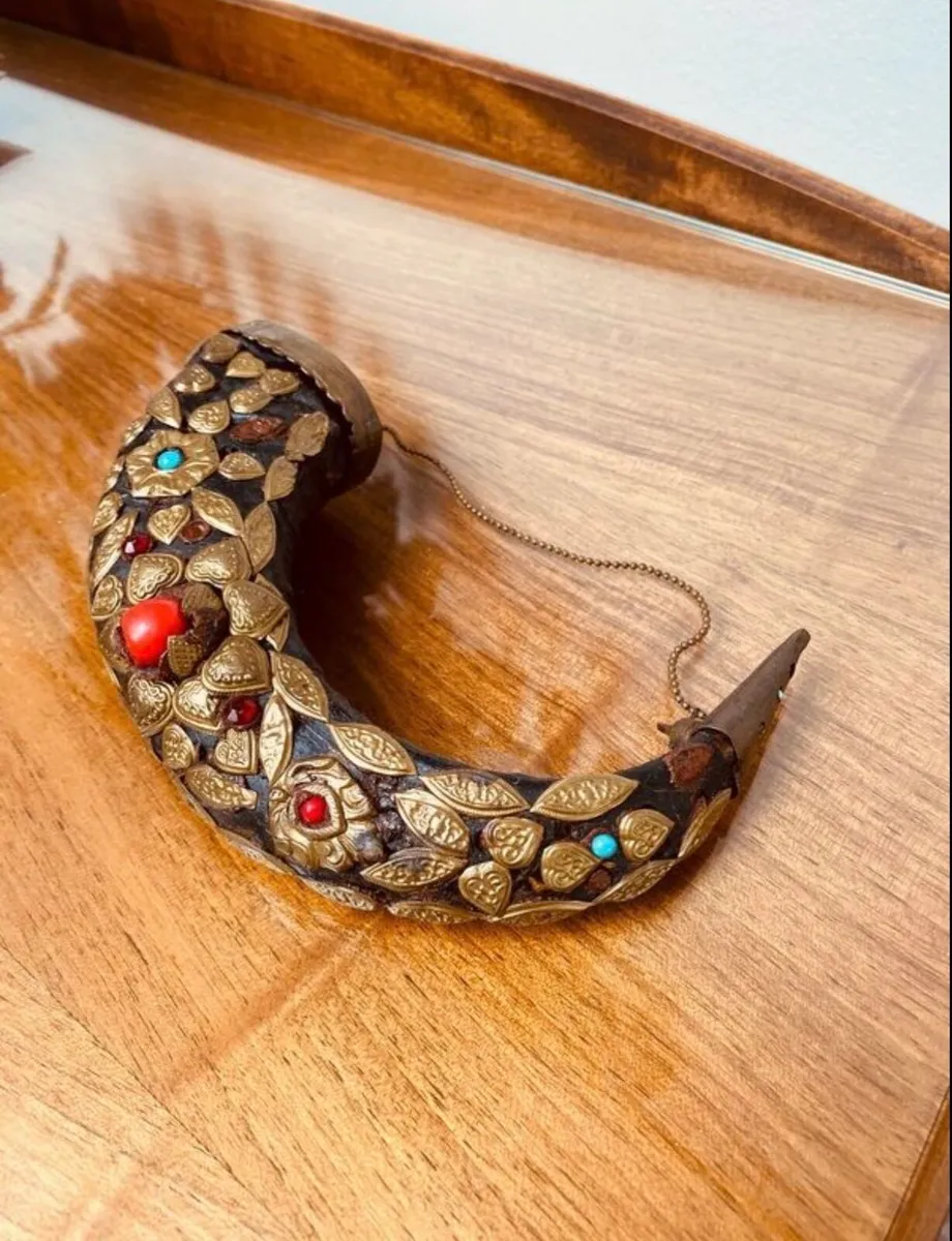 Vintage Gun Powder Horn Holder - Image 3
