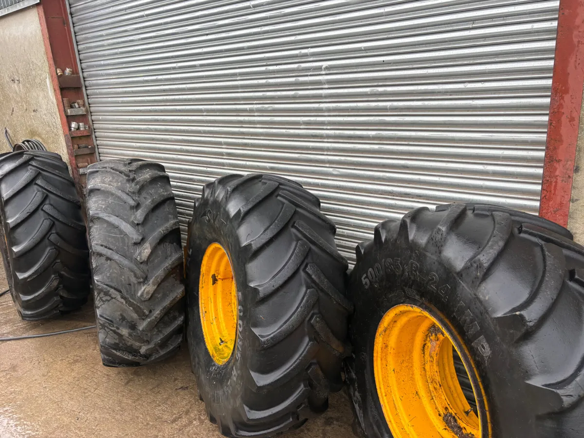 Jcb 24” 12stud - Image 2