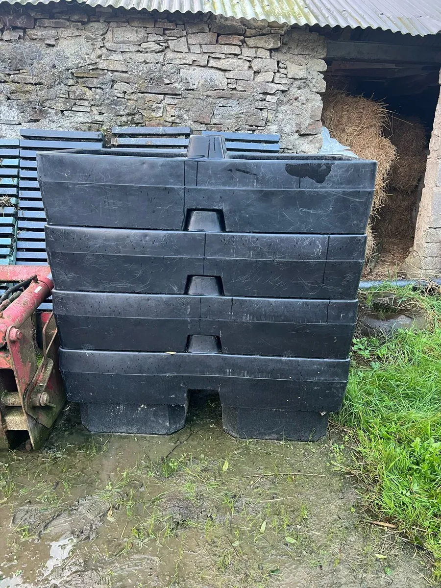 10 JFC water troughs