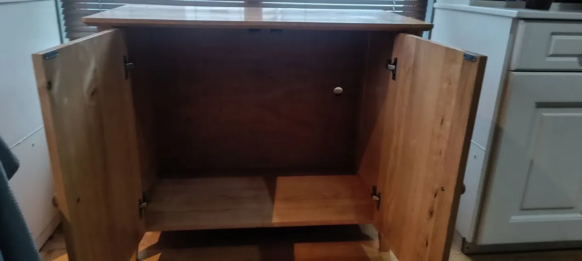 Cabinet - Image 3