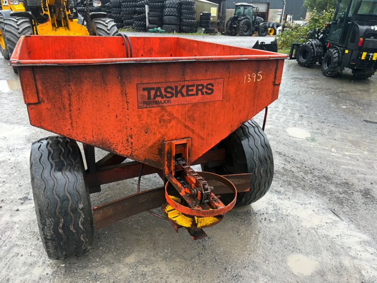 Tasker lime spreader - Image 4