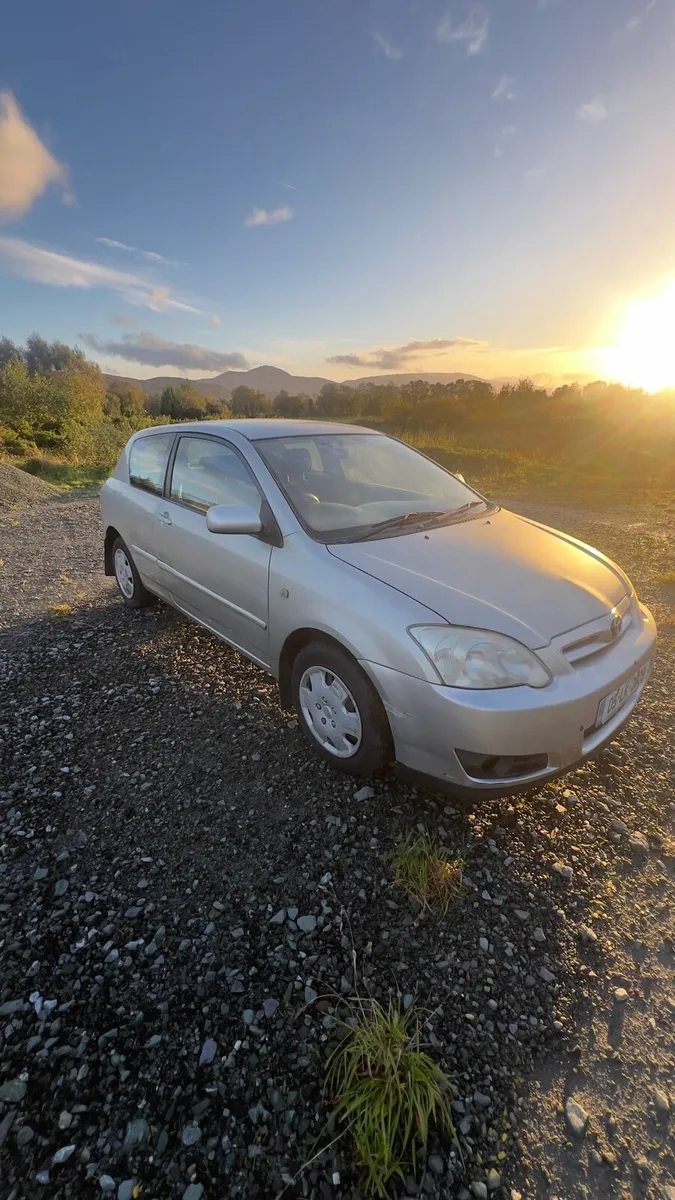 Toyota Corolla hatchback 2 door - Image 1