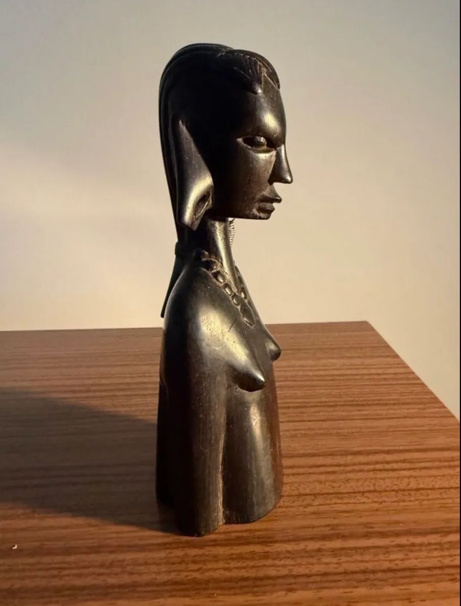 Vintage African Hand Carved Bust - Image 1