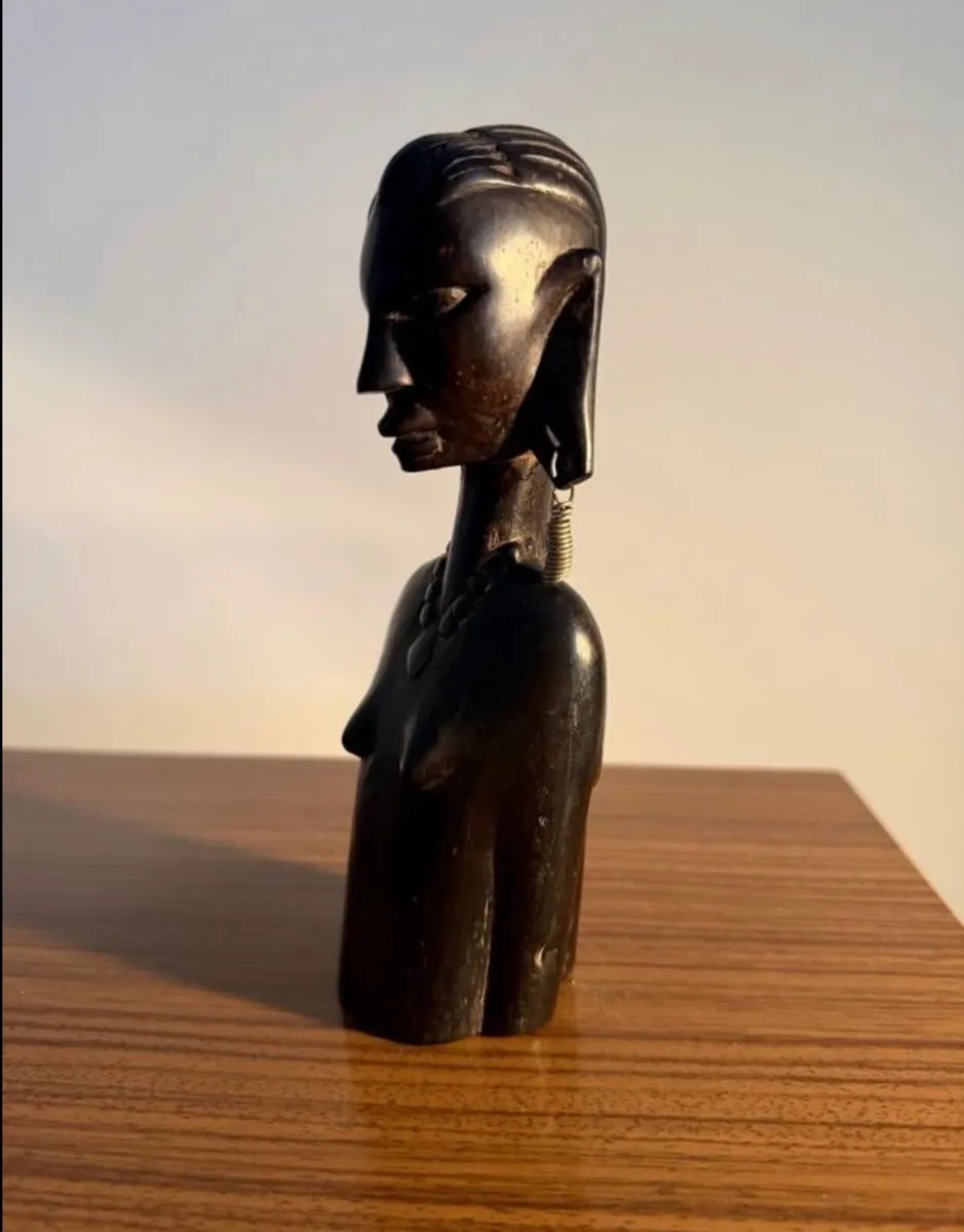 Vintage African Hand Carved Bust - Image 3