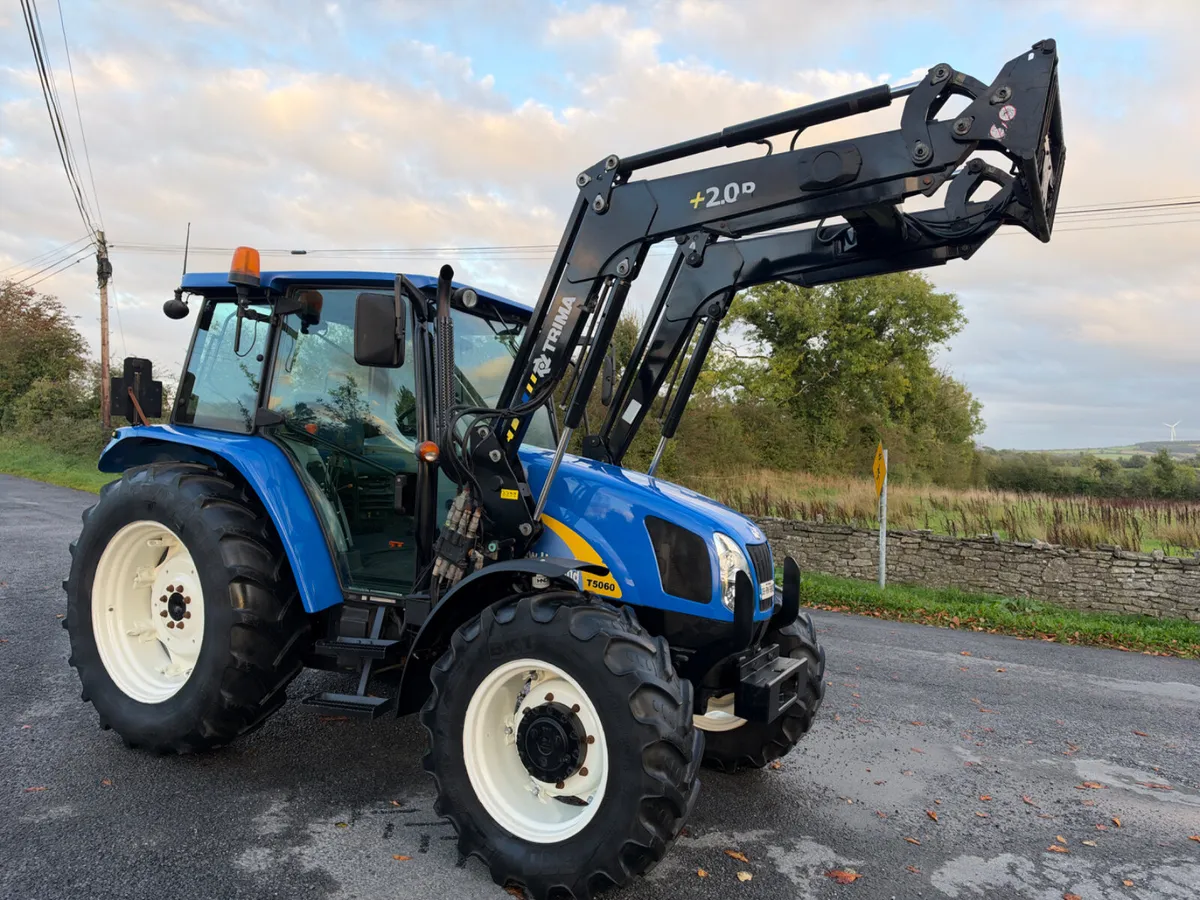 2009 New Holland T5060 with Loader - Image 1